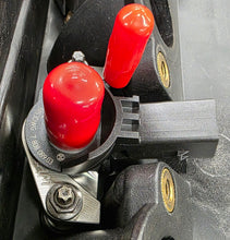 M57 Injector Hold Downs